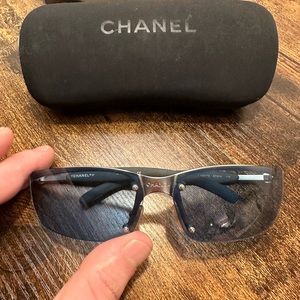 Chanel sunglasses, blue lenses, 100uv, vintage, size 57